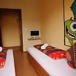 Bella Montana Guest house Fuegen