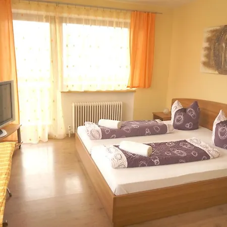 Pensión Bella Montana *