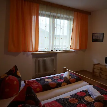 Bella Montana Pensión *